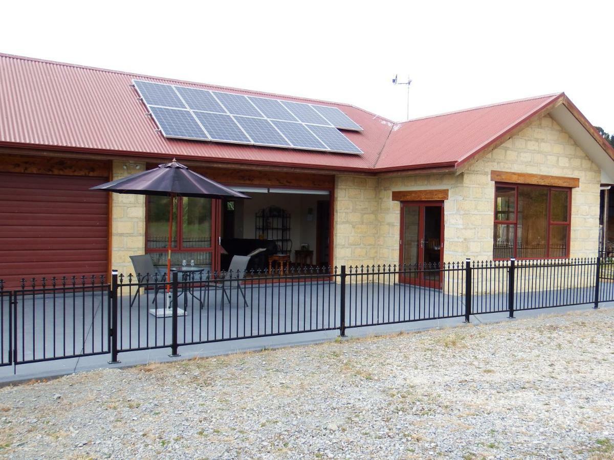 Mahana Farm Cottage 外观 照片