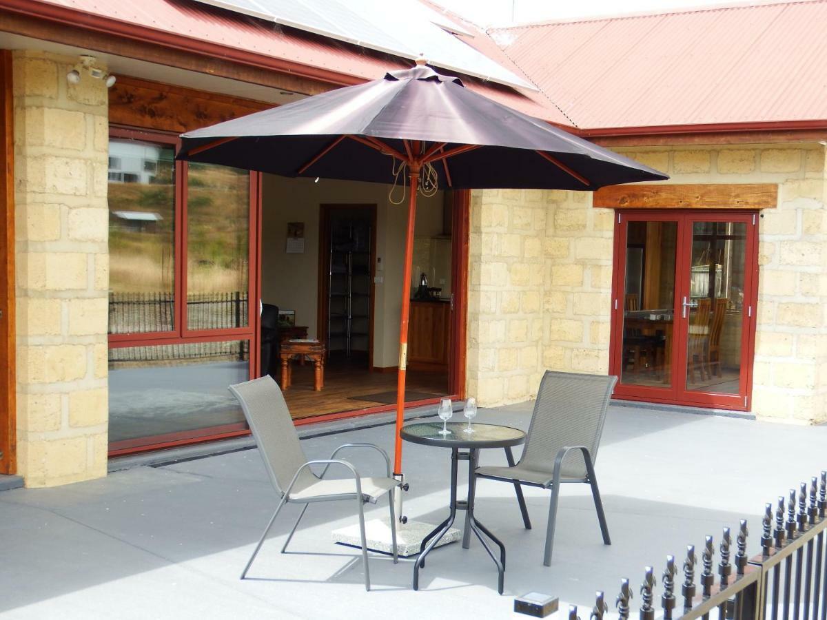Mahana Farm Cottage 外观 照片